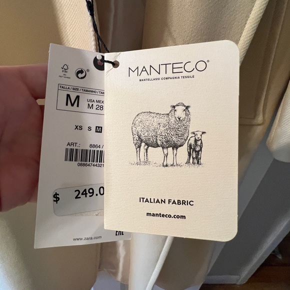 Zara Limited Edition Double-Breasted Italian Wool Blend Coat - Medium - Picture 14 of 16